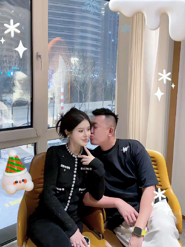 韩雅乐生日聚餐,沈美嘉即将生产,祸不单行,美女主播星妹妹家又失火!(图3) 韩雅乐生日聚餐,沈美嘉即将生产,祸不单行,美女主播星妹妹家又失火!(图3)