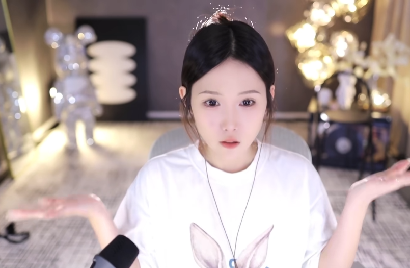因换衣事故差点“永封”,朴雨彬解封不敢跳舞,被告知要谨言慎行(图5) 因换衣事故差点“永封”,朴雨彬解封不敢跳舞,被告知要谨言慎行(图5)