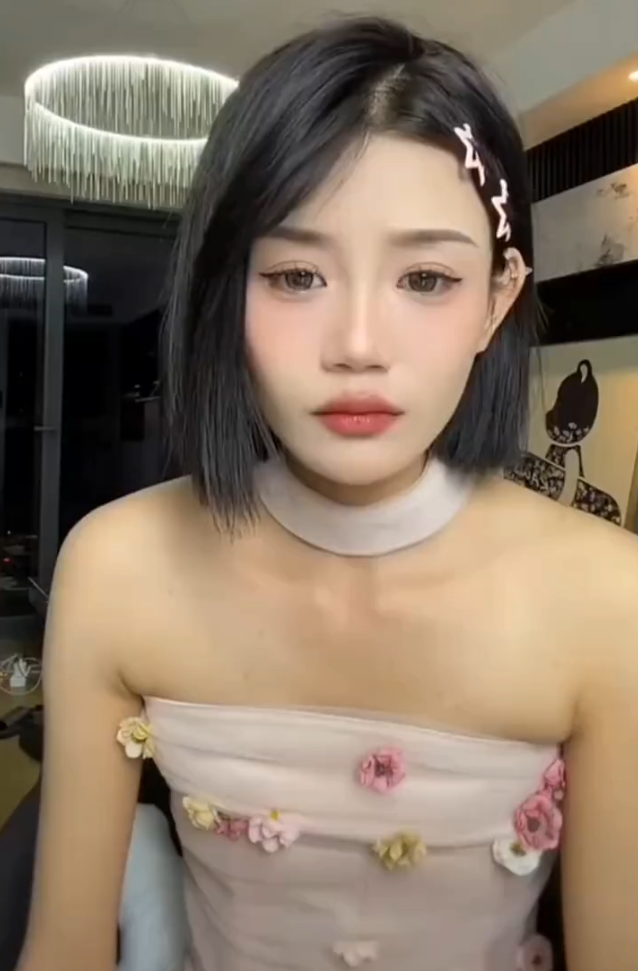 716依玥辛洋分手,牌伊点评已过情关,顾茜茜教网友男人哭穷怎么办(图1) 716依玥辛洋分手,牌伊点评已过情关,顾茜茜教网友男人哭穷怎么办(图1)