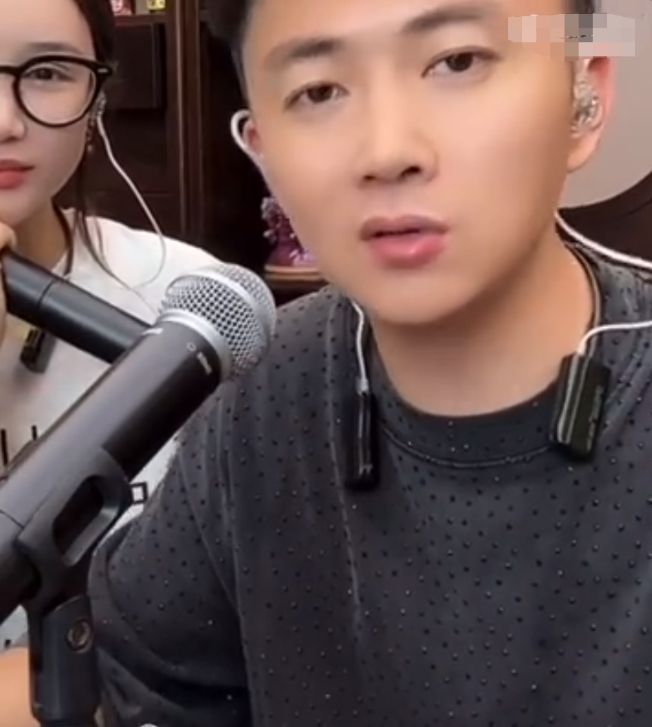 主播方丈准备炒CP,找两女朋友!浩南不打pk,跟风向标老葛辛巴学习(图5) 主播方丈准备炒CP,找两女朋友!浩南不打pk,跟风向标老葛辛巴学习(图5)