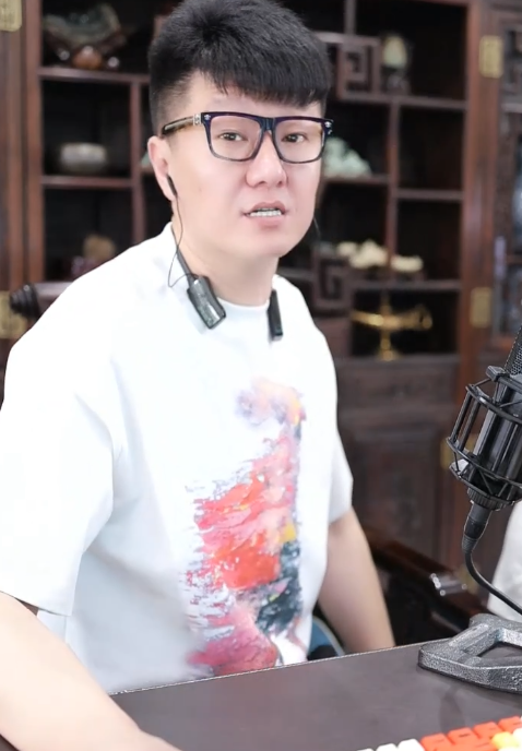 大佛不敢给小天天兜底，价格太贵，文儿感恩YY给他超过80%人的财富(图2)