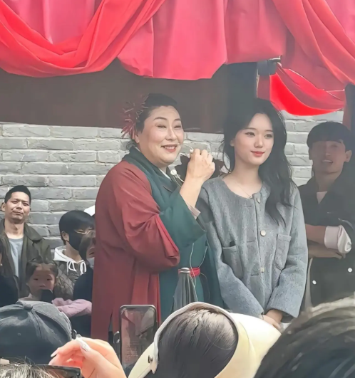 王婆说媒爆红网络,沈曼想去担心被说蹭流量,自曝30岁还单身原因(图1) 王婆说媒爆红网络,沈曼想去担心被说蹭流量,自曝30岁还单身原因(图1)