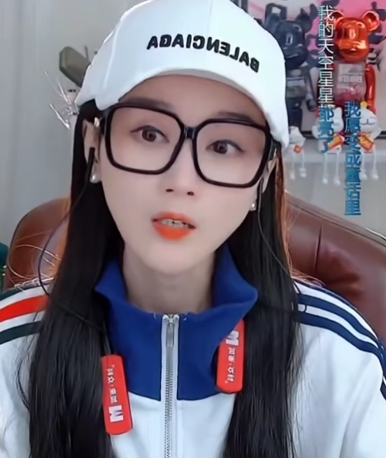 王婆说媒爆红网络,沈曼想去担心被说蹭流量,自曝30岁还单身原因(图2) 王婆说媒爆红网络,沈曼想去担心被说蹭流量,自曝30岁还单身原因(图2)