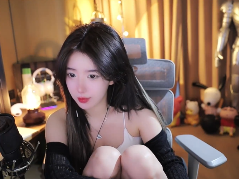 呆妹儿下达最后通牒,公会若不发工资直播讨薪,一张机票直飞上海(图3) 呆妹儿下达最后通牒,公会若不发工资直播讨薪,一张机票直飞上海(图3)