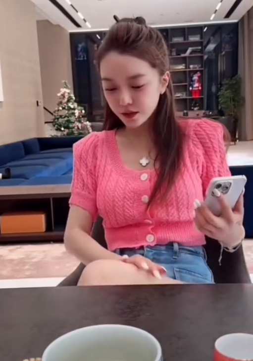天佑:阿扎不快乐可以随时走,阿宇预言:平荣怀孕99.9%生男孩(图5) 天佑:阿扎不快乐可以随时走,阿宇预言:平荣怀孕99.9%生男孩(图5)