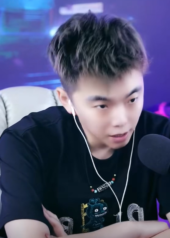 赵小磊爆阿哲演唱会造价3200W,阿哲举报老利,不提我不会直播啊?(图3) 赵小磊爆阿哲演唱会造价3200W,阿哲举报老利,不提我不会直播啊?(图3)