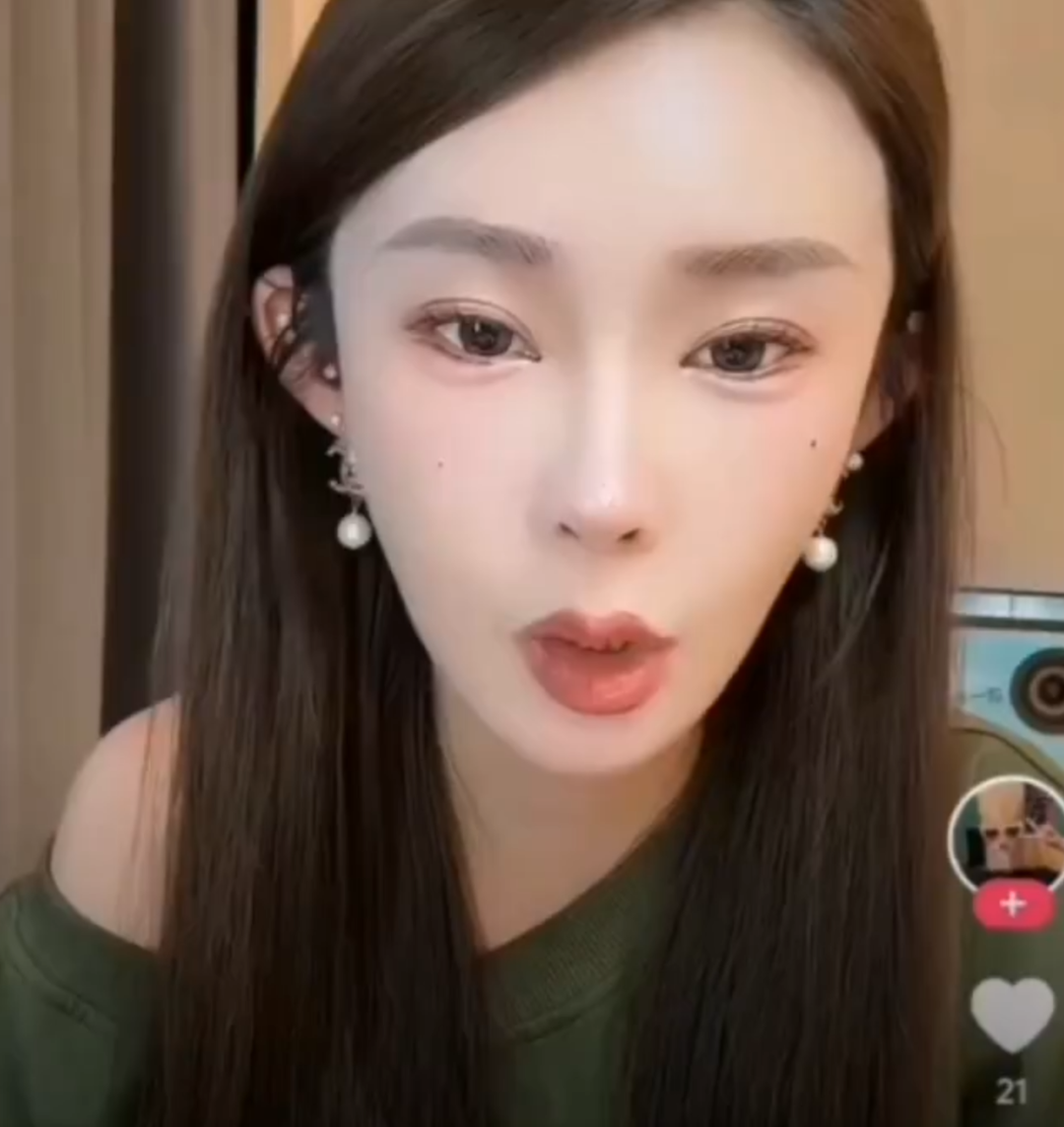 天佑的前妻陈静莹发文,巴扎黑表态与“东薇”保持距离,承认仙洋优秀那么难吗?(图1) 天佑的前妻陈静莹发文,巴扎黑表态与“东薇”保持距离,承认仙洋优秀那么难吗?(图1)