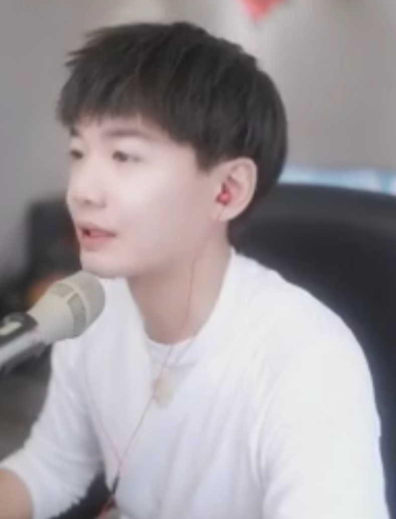 三只羊小杨哥被冻结51万股权？浅蓝自曝老婆是播音系高材生(图3)