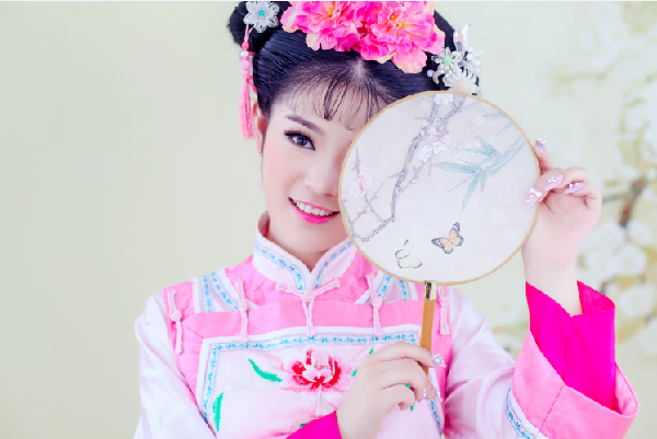 古风也诱人？别无所求只想舔屏！yy美女主播薇薇安写真第2张