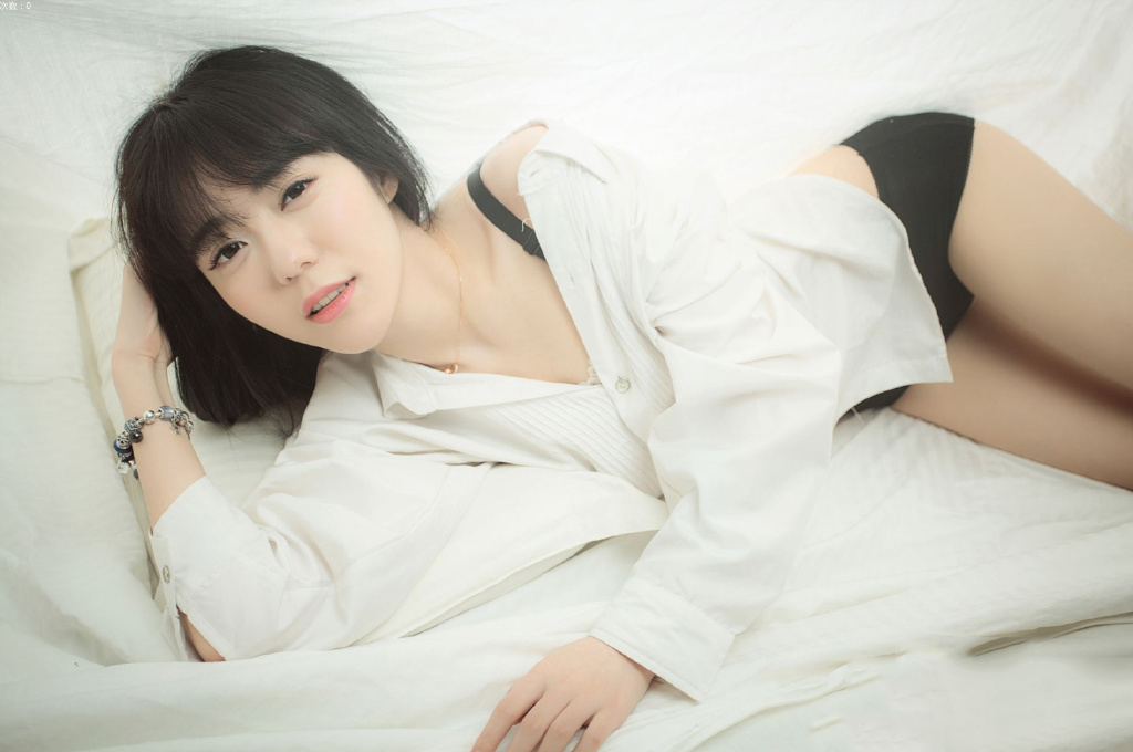 YY美女人气主播星妹妹写真照片合集