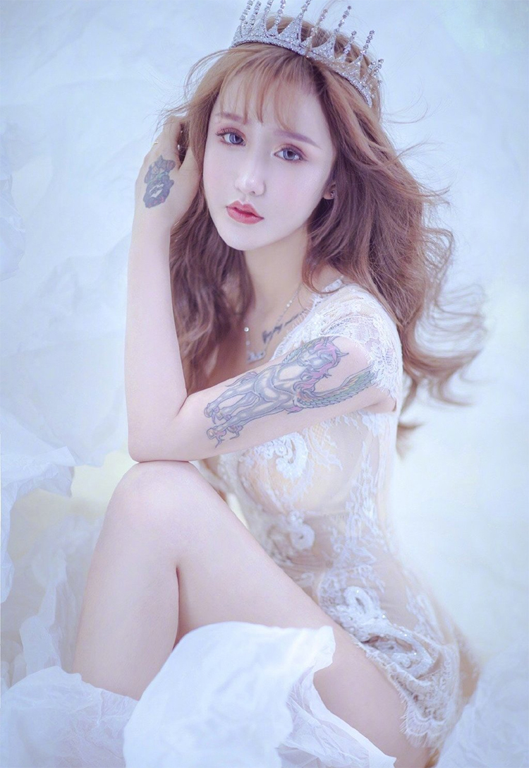 快手人气网红黑暗萝莉大美性感写真照片第5张