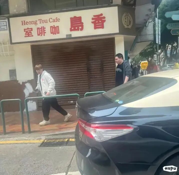 经历了重大人生巨变,PDD停播原因是丧父,上线爆料即将回归复播(图7) 经历了重大人生巨变,PDD停播原因是丧父,上线爆料即将回归复播(图7)