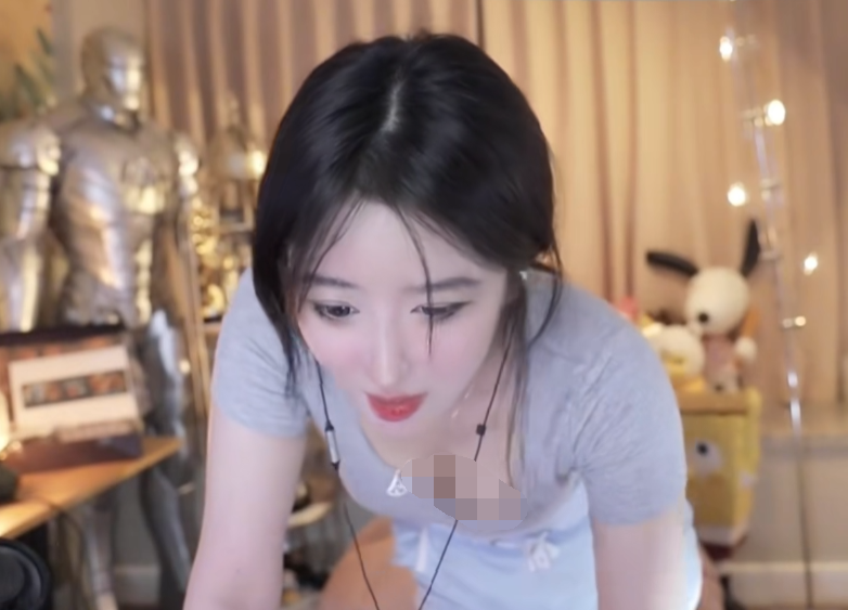 我哪有不雅内容了?呆妹儿爆斗鱼集体涨工资,直播健身遭多次违规(图6) 我哪有不雅内容了?呆妹儿爆斗鱼集体涨工资,直播健身遭多次违规(图6)