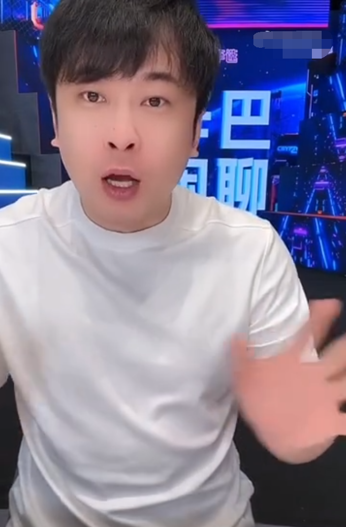 辛巴谈捐款,我爱祖国可以奉献生命!女儿亮相害怕受到伤害提前放话(图3) 辛巴谈捐款,我爱祖国可以奉献生命!女儿亮相害怕受到伤害提前放话(图3)