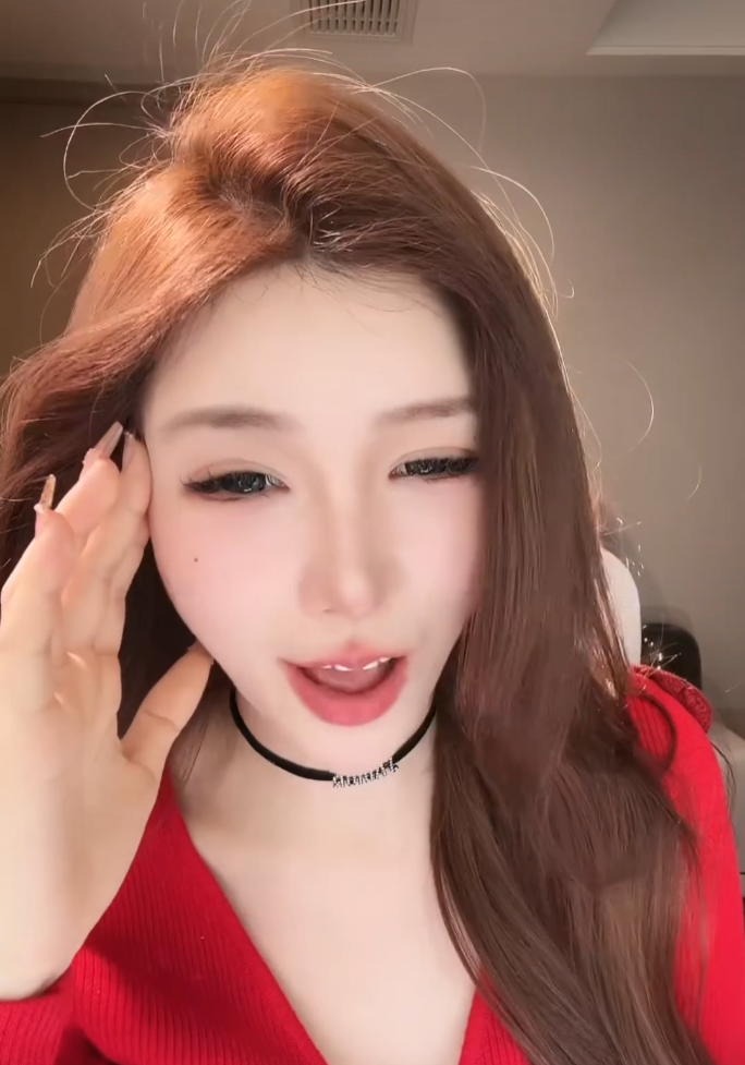 约女主播喝酒要价5K?500一杯能喝100杯,直言女模上班都有3K呢(图2) 约女主播喝酒要价5K?500一杯能喝100杯,直言女模上班都有3K呢(图2)