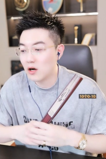 文儿传媒公司“黄”了,老实在YY做公会!玄律未主动联系任何公会?(图3) 文儿传媒公司“黄”了,老实在YY做公会!玄律未主动联系任何公会?(图3)