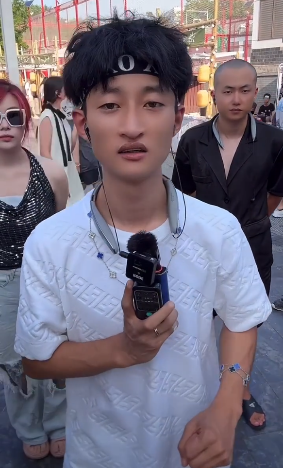 娇妹之前有个没公开的富二代男友?祁天道回应辛巴,别一有事就往我身上整(图3) 娇妹之前有个没公开的富二代男友?祁天道回应辛巴,别一有事就往我身上整(图3)