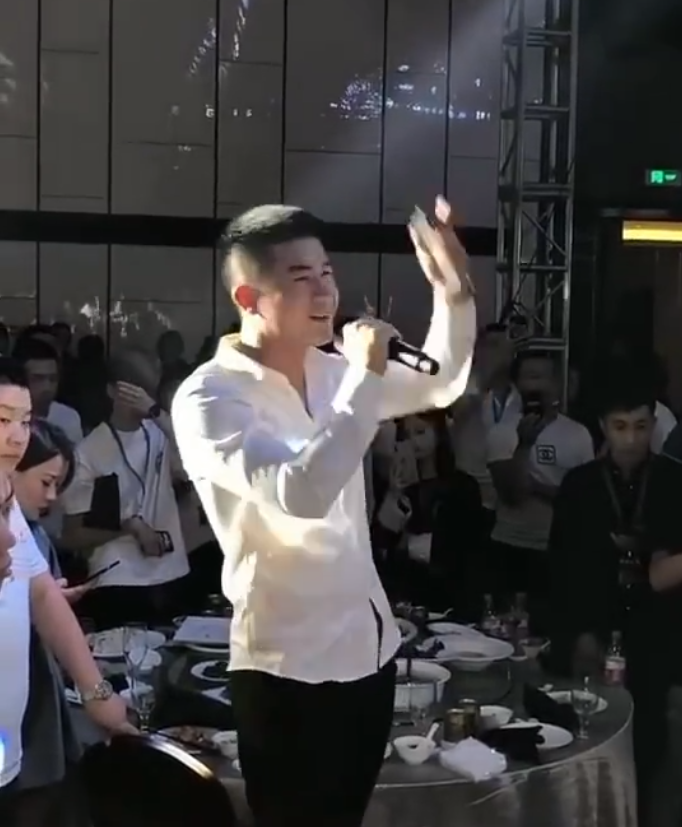 三驴妈解释不是卑微,是给驴爸面子!仙洋确认回归?洋姐改8点直播(图3) 三驴妈解释不是卑微,是给驴爸面子!仙洋确认回归?洋姐改8点直播(图3)