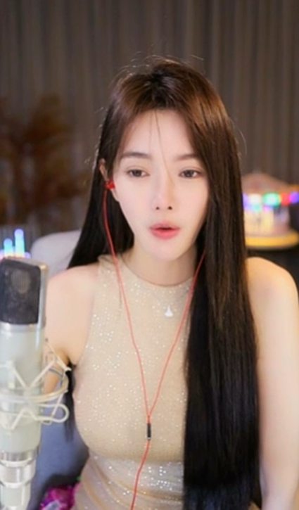 二驴祝福天佑崔阿扎,何时结婚?芮甜甜谈感恩YY,谈浪费3次巨款(图3) 二驴祝福天佑崔阿扎,何时结婚?芮甜甜谈感恩YY,谈浪费3次巨款(图3)