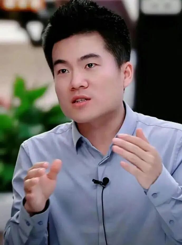 洋姐说等洋回来公司会正规化？罗永浩谈董宇辉离职，还是很遗憾(图4)