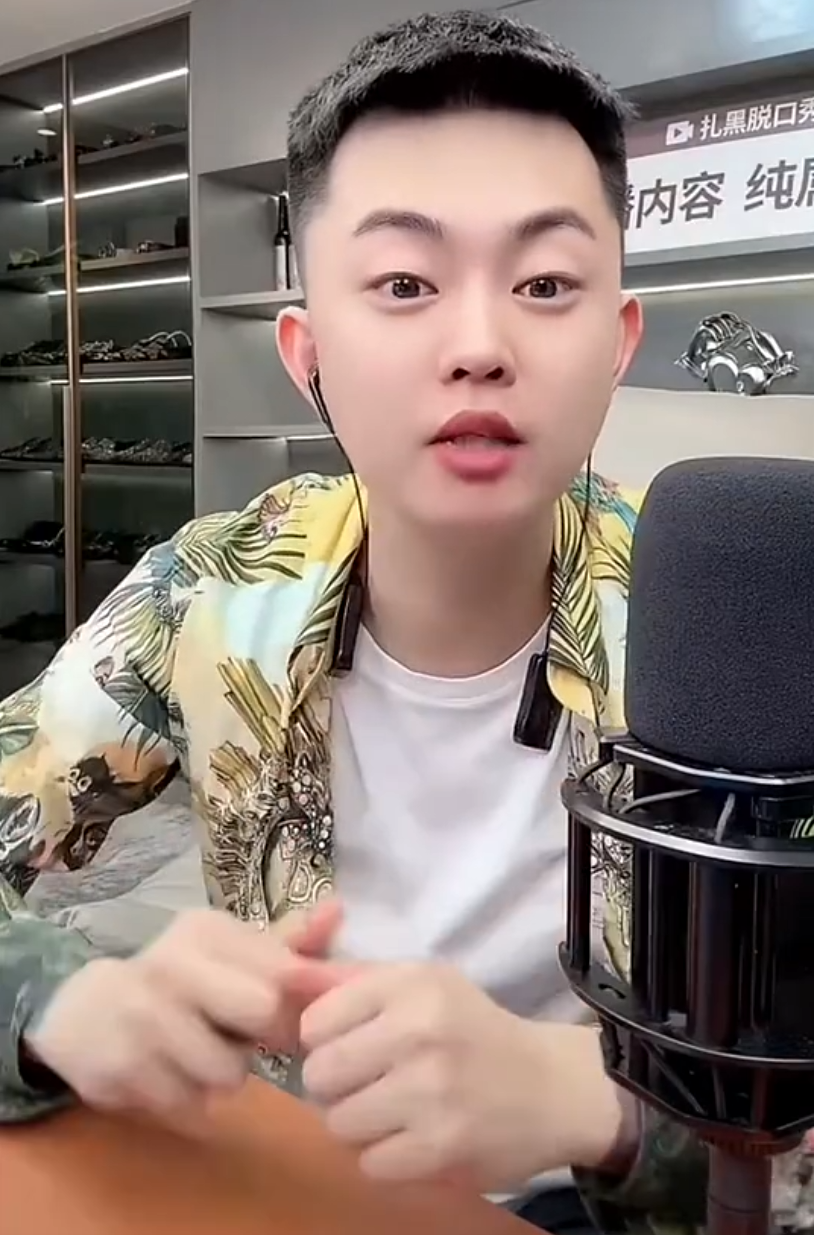 张二嫂为徒弟发声,怒斥王剑没格局,巴扎黑分析辛巴为何不交朋友(图4) 张二嫂为徒弟发声,怒斥王剑没格局,巴扎黑分析辛巴为何不交朋友(图4)
