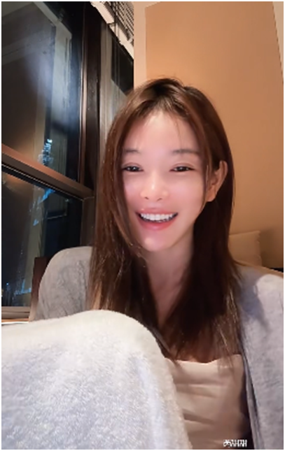芮甜甜官宣新男友后,自曝即将结婚?直播事业巅峰!兰梦莎暂不结婚(图2) 芮甜甜官宣新男友后,自曝即将结婚?直播事业巅峰!兰梦莎暂不结婚(图2)