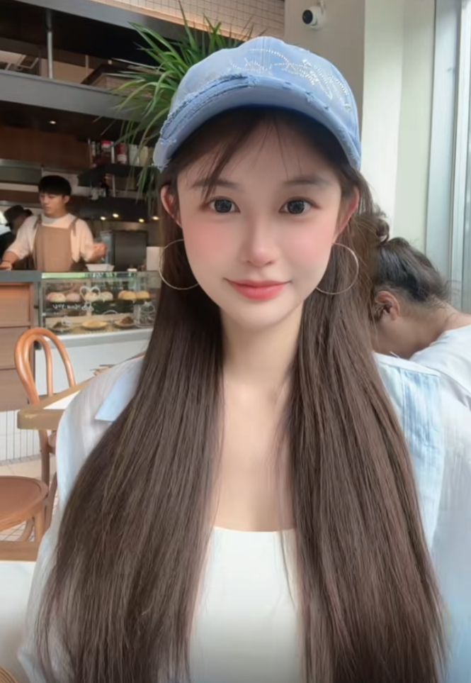 芮甜甜官宣新男友后,自曝即将结婚?直播事业巅峰!兰梦莎暂不结婚(图5) 芮甜甜官宣新男友后,自曝即将结婚?直播事业巅峰!兰梦莎暂不结婚(图5)