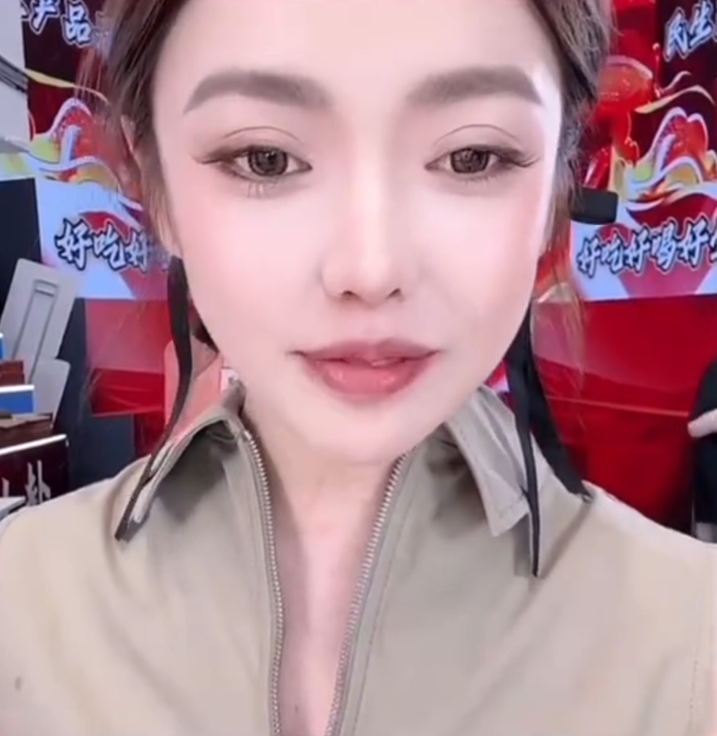 网红月入10万拿不出手?辛选蛋蛋讲述自己多年不找对象的原因(图4) 网红月入10万拿不出手?辛选蛋蛋讲述自己多年不找对象的原因(图4)