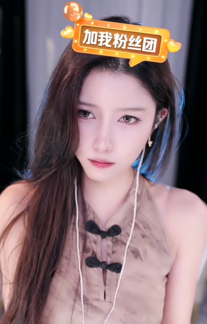 美女主播自曝焦虑抑郁，一个大哥都没吸引到，还有同行“偷”大哥(图2)