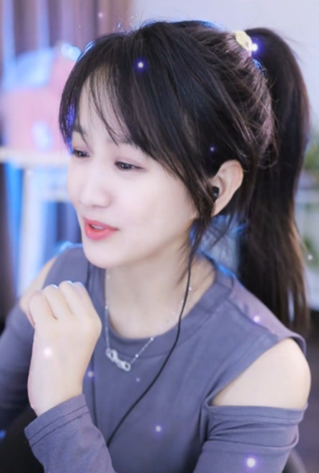 芮甜甜一个包,就值好几十万?文儿续约YY只有有4成概率?(图4) 芮甜甜一个包,就值好几十万?文儿续约YY只有有4成概率?(图4)
