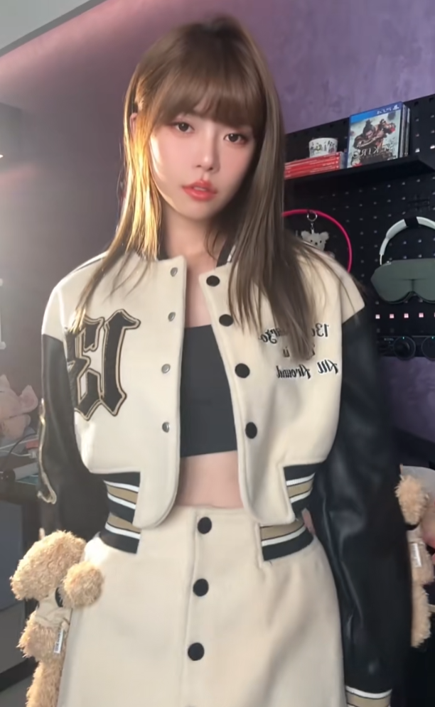 从一姐到精神小妹,昔日大主播风光不再,周淑怡人气暴跌至两三千(图5) 从一姐到精神小妹,昔日大主播风光不再,周淑怡人气暴跌至两三千(图5)
