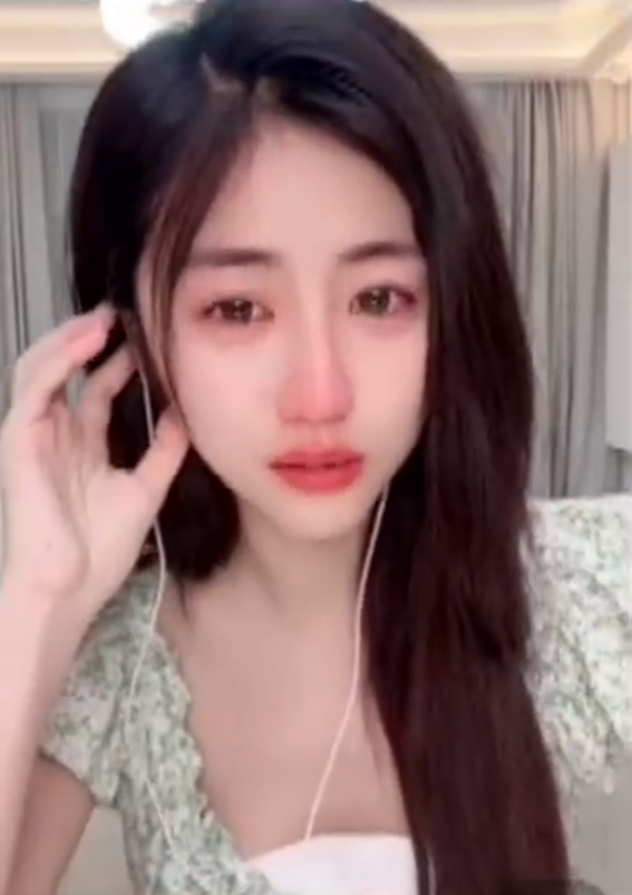 林木视频事件后,现在给牌牌琦当司机!天佑拒绝透露二驴回归一事(图1) 林木视频事件后,现在给牌牌琦当司机!天佑拒绝透露二驴回归一事(图1)
