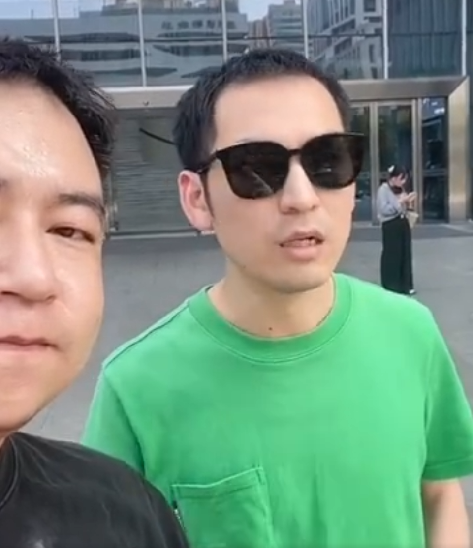 韩安冉感恩婆婆来照顾生孩子,铁头回应祁天道你给我一千万都不去(图4) 韩安冉感恩婆婆来照顾生孩子,铁头回应祁天道你给我一千万都不去(图4)