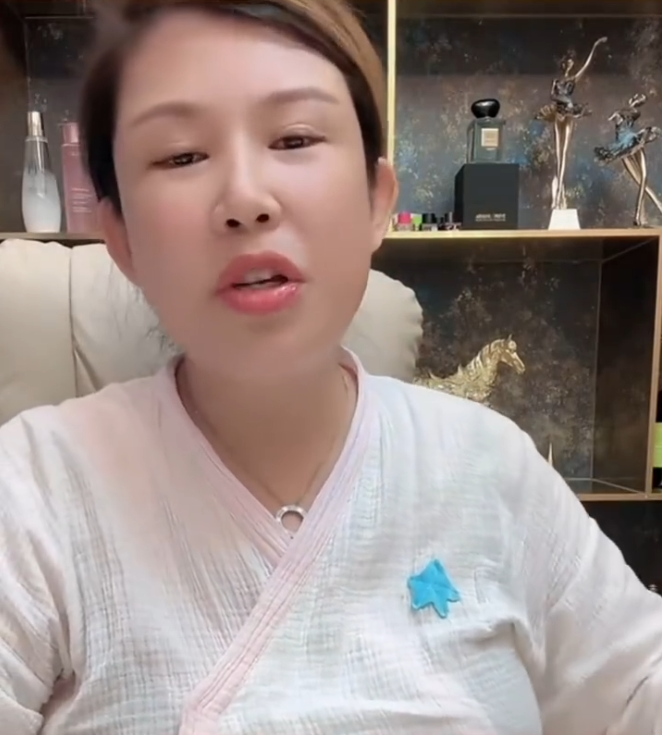 驴姐500万买下门市开火锅店?韩安冉与前夫官司尘埃落定,获赔8万(图3) 驴姐500万买下门市开火锅店?韩安冉与前夫官司尘埃落定,获赔8万(图3)