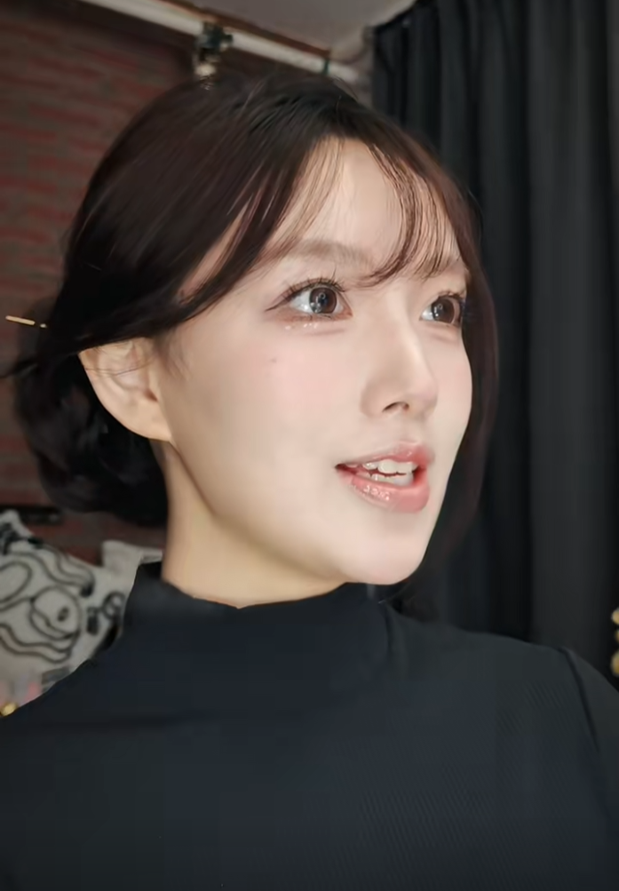 不许叫“老师”!前斗鱼女主播妆容火出圈,新造型酷似岛国女明星(图4) 不许叫“老师”!前斗鱼女主播妆容火出圈,新造型酷似岛国女明星(图4)
