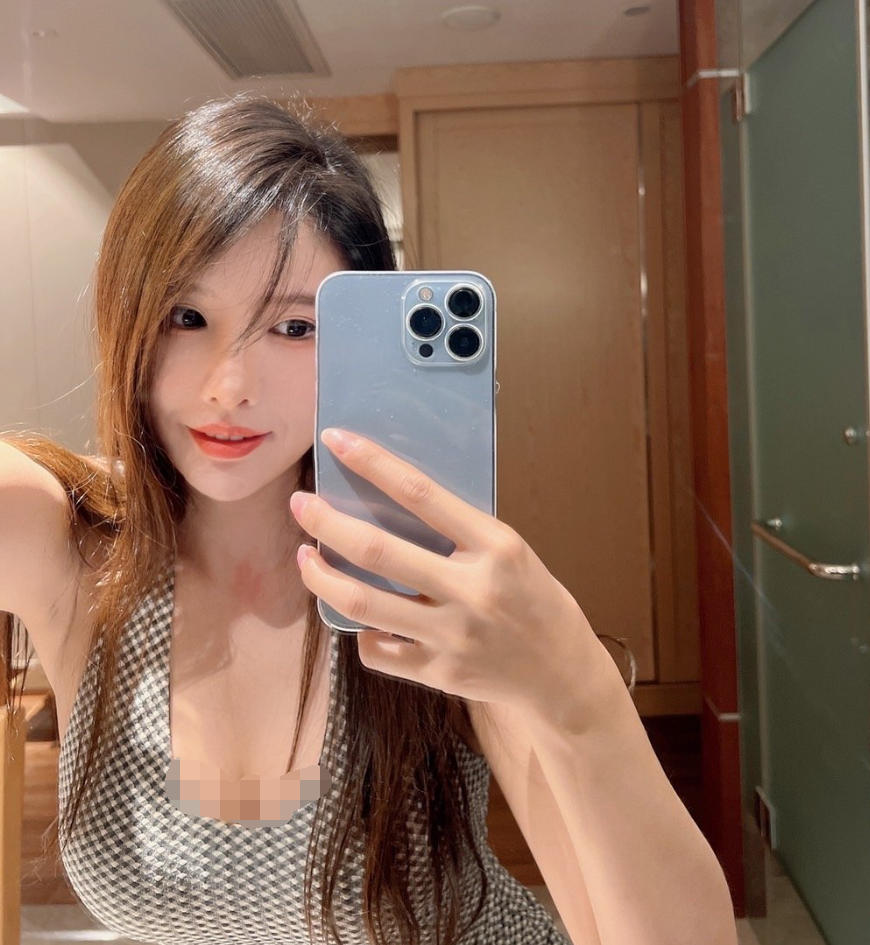 女主播不直播就交不起房租,回应粉丝嫁人标准:若长得丑有钱就行(图1) 女主播不直播就交不起房租,回应粉丝嫁人标准:若长得丑有钱就行(图1)