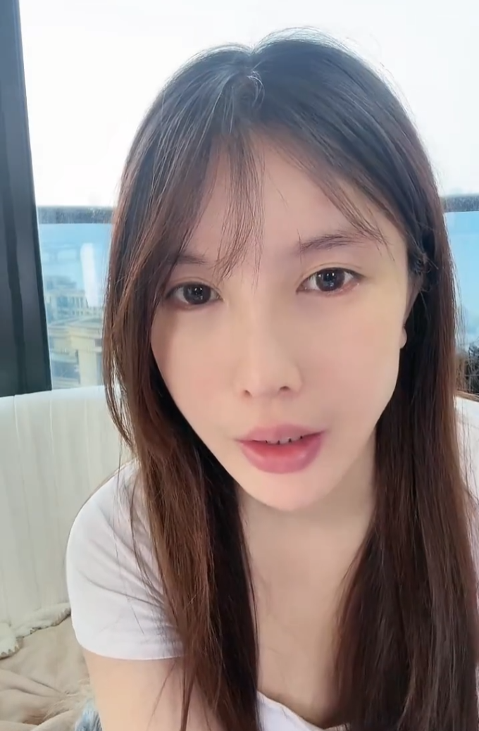 女主播不直播就交不起房租,回应粉丝嫁人标准:若长得丑有钱就行(图3) 女主播不直播就交不起房租,回应粉丝嫁人标准:若长得丑有钱就行(图3)