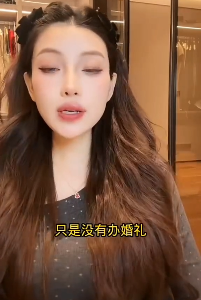 驴家桐桐辟谣:不存咋未婚先孕!祁天道维护辰轩没吃过软饭(图3) 驴家桐桐辟谣:不存咋未婚先孕!祁天道维护辰轩没吃过软饭(图3)