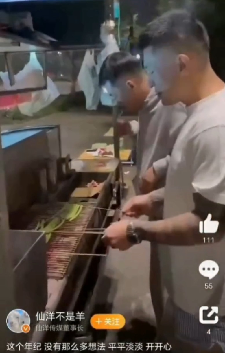 天佑:我现在不靠直播挣钱,流量不太好,阿哲不接受平台的建议(图3) 天佑:我现在不靠直播挣钱,流量不太好,阿哲不接受平台的建议(图3)