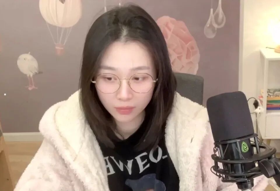 老公只是“生育工具”,女主播婚后不相信爱情,对老公没有信任感(图7) 老公只是“生育工具”,女主播婚后不相信爱情,对老公没有信任感(图7)