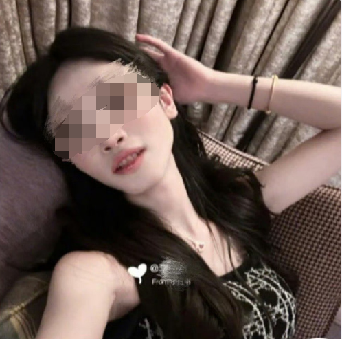 易建联疑似PC塌房TS?多张照片被爆出,网友不相信是真的(图3) 易建联疑似PC塌房TS?多张照片被爆出,网友不相信是真的(图3)