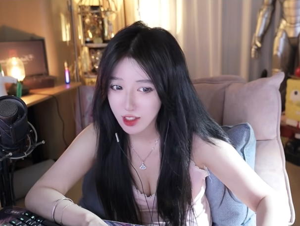 是不是要逼我走?呆妹儿开播就被超管封禁,要推荐周淑怡去某音(图3) 是不是要逼我走?呆妹儿开播就被超管封禁,要推荐周淑怡去某音(图3)