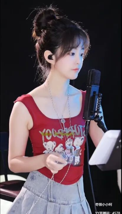 “翻车”网红东北雨姐账号被禁言?YY女主播小小呵爆瓜伪神豪(图7) “翻车”网红东北雨姐账号被禁言?YY女主播小小呵爆瓜伪神豪(图7)