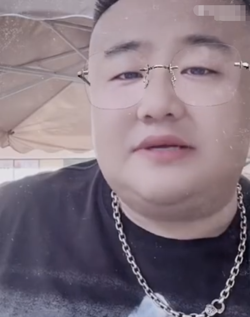 阿哲想姗姗,新歌送给前妻?方丈和老葛要才艺大比拼,大号或即将回归?(图5) 阿哲想姗姗,新歌送给前妻?方丈和老葛要才艺大比拼,大号或即将回归?(图5)