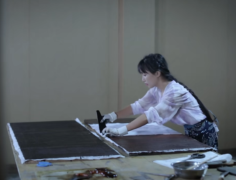 曾“鲸落万物生”,李子柒时隔三年回归,连更2条作品再登顶流(图8) 曾“鲸落万物生”,李子柒时隔三年回归,连更2条作品再登顶流(图8)