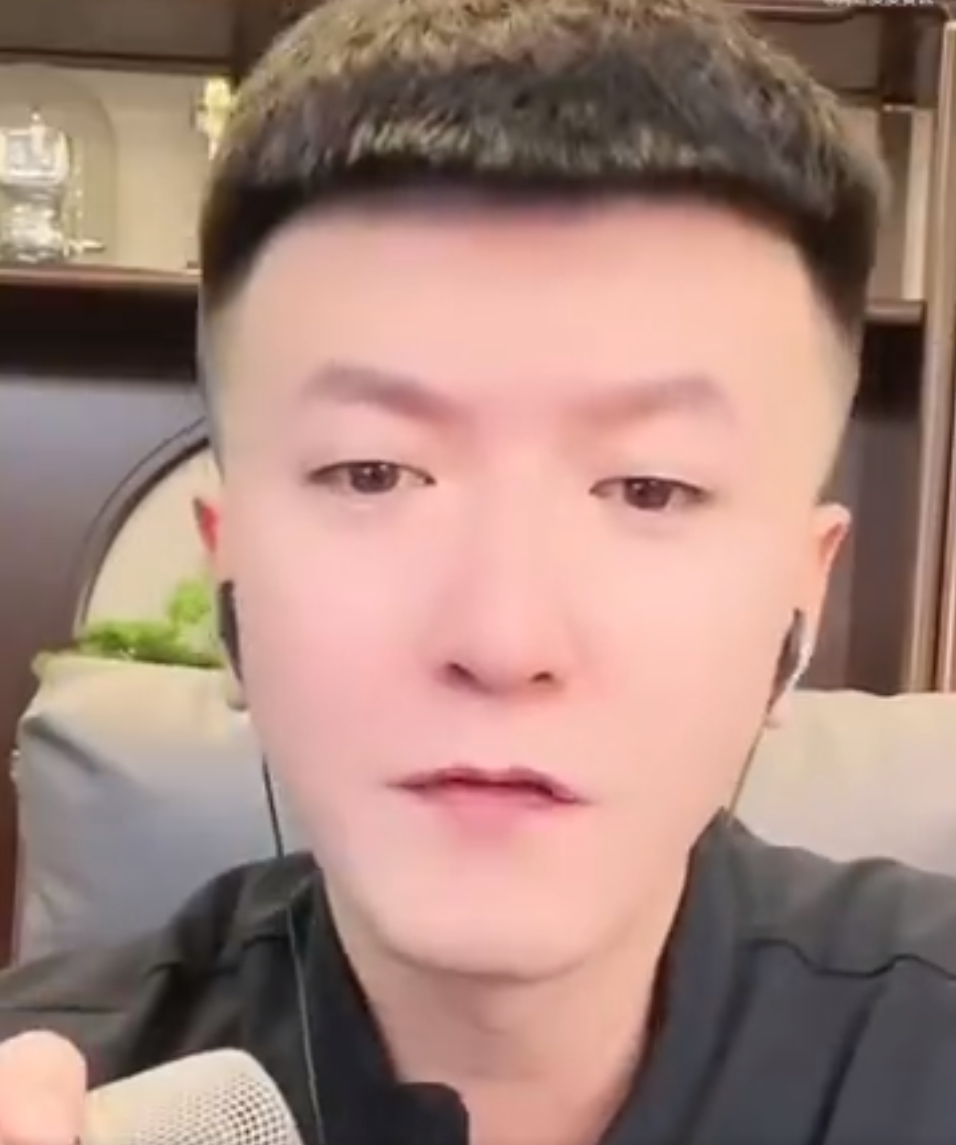 方丈喊话宇文泡,和你不熟再敢给我起外号,应该问天佑意见,王某人热度没接好(图4) 方丈喊话宇文泡,和你不熟再敢给我起外号,应该问天佑意见,王某人热度没接好(图4)