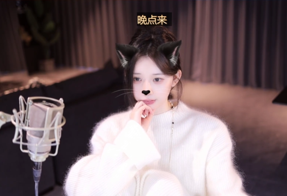 不如找个老公养我!舞蹈女主播到期后就退网,直播已经挣不到钱了(图5) 不如找个老公养我!舞蹈女主播到期后就退网,直播已经挣不到钱了(图5)