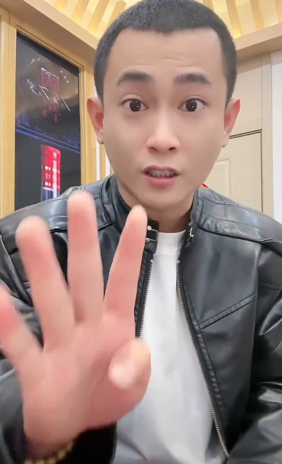 吴迪吐槽开销5000万,招兵买马干“最大公会”!胡闹嘲讽仙家粉丝最没有素质(图1) 吴迪吐槽开销5000万,招兵买马干“最大公会”!胡闹嘲讽仙家粉丝最没有素质(图1)