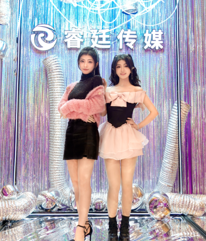 “第一次”就给兰梦莎！YY大办头条擂主庆功会，三赴成都服务睿廷(图8)