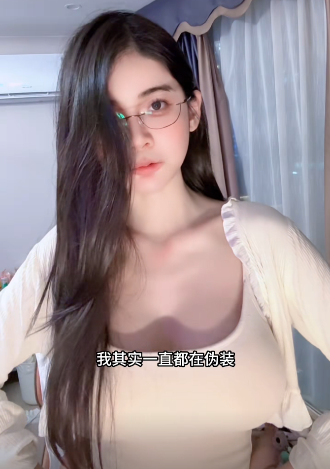 努力了真的做不到,狗头萝莉坦言一直在“伪装”,或将重回老本行(图3) 努力了真的做不到,狗头萝莉坦言一直在“伪装”,或将重回老本行(图3)